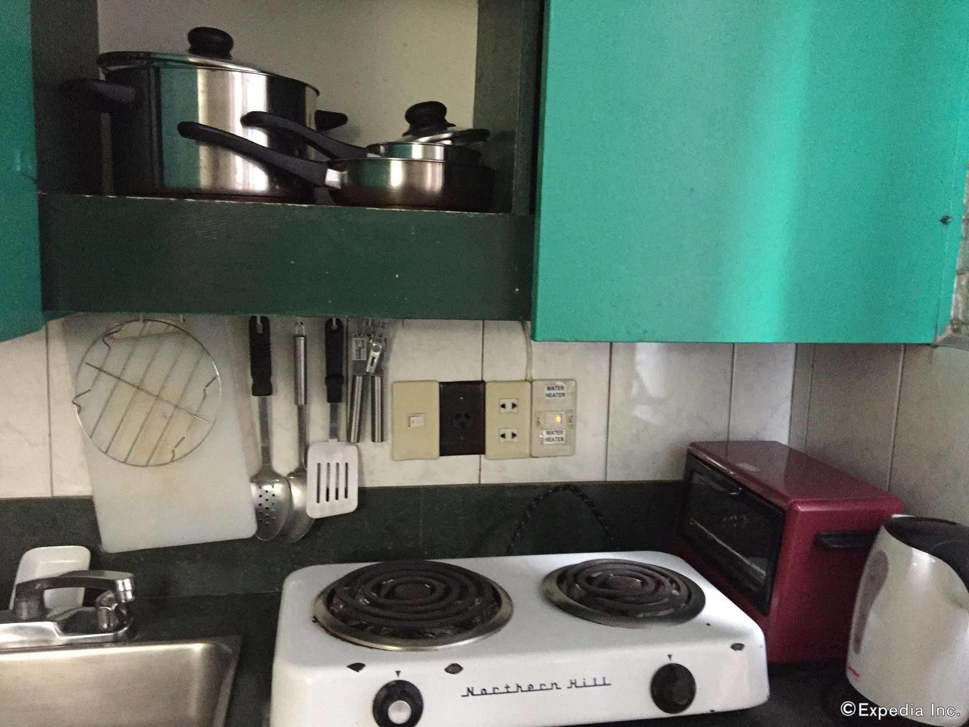 Reddoorz At Broadway Court Apartelle Quezon City Εξωτερικό φωτογραφία